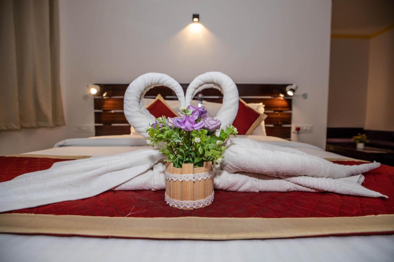 בנולים The Woodside Inn מראה חיצוני תמונה
